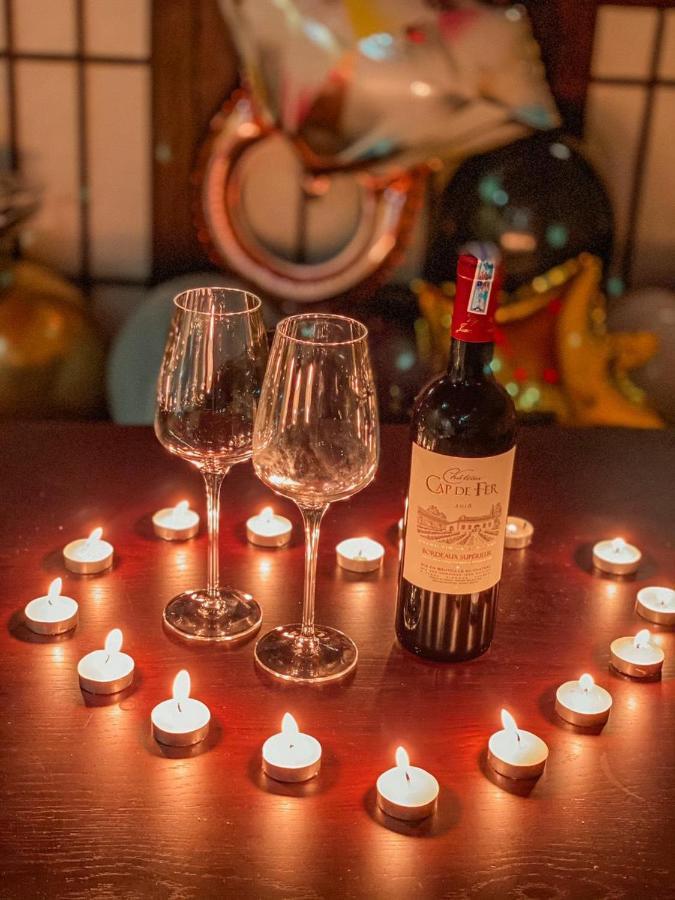 Khách sạn Me Gustas - Khách Sạn Tình Yêu